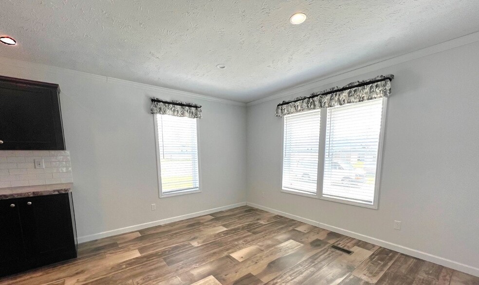 Building Photo - 10611 Lyons Ct