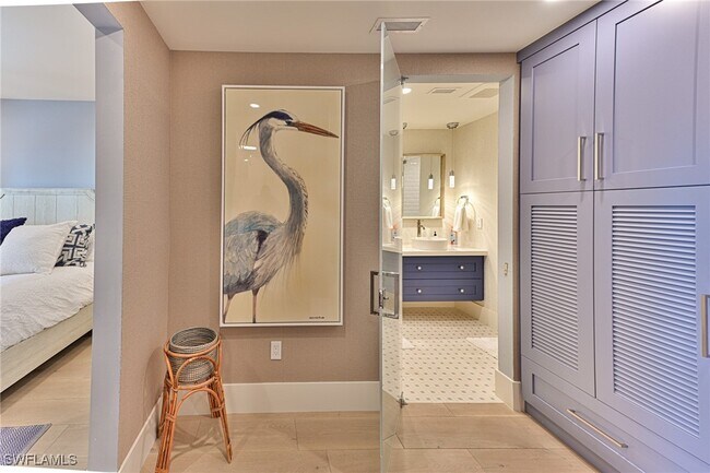 Building Photo - 265 Barefoot Beach Blvd