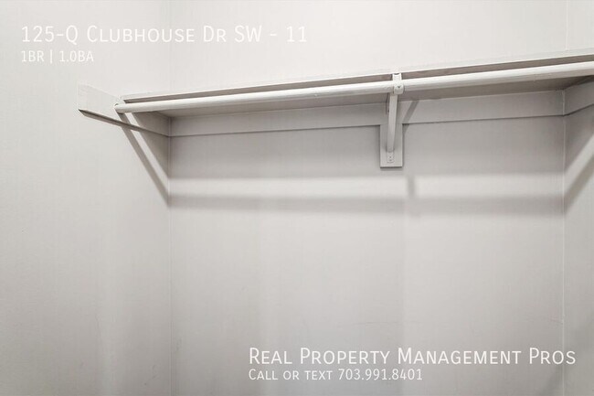 Building Photo - 125 Clubhouse Dr SW