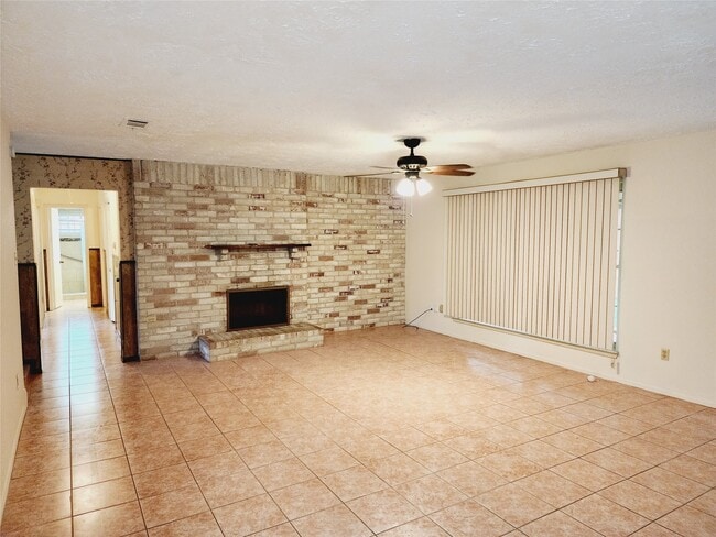 Building Photo - 7615 Fur Market Dr