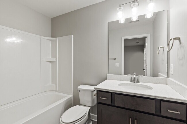 Building Photo - Luxury End-Unit Townhome Near 386 & Long Hollow Pike | Designer Finishes, Prime Location & Mainte...