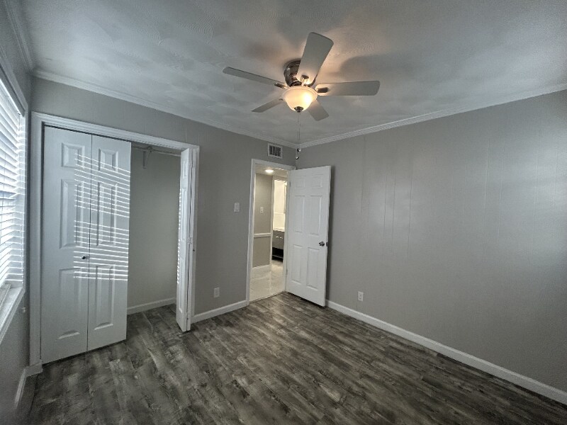 Building Photo - 2107 Tecumseh Trce