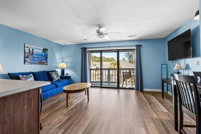 Building Photo - *** Beautifully Appointed & Furnished, Medium Term Rental W/Feb Move in Special***$400 off the fi...