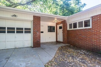 Building Photo - 2BD/1BA Single Family Home won't be availa...