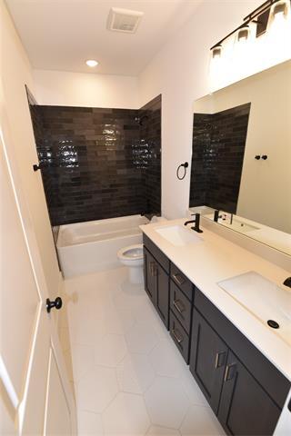 Building Photo - 3860 Keya Dr