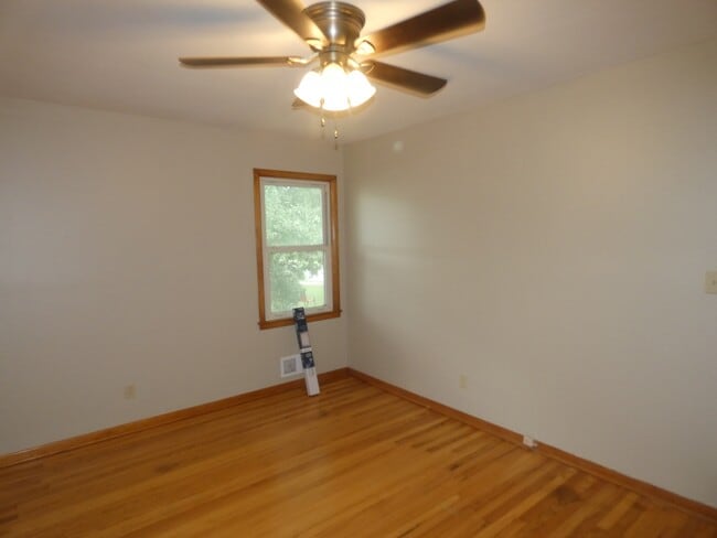 Building Photo - 1402 NE 67th St