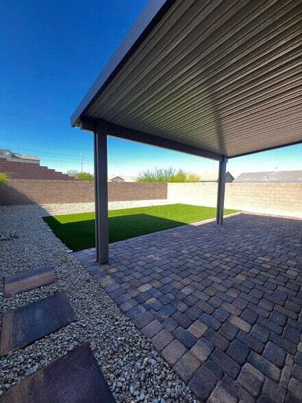 Building Photo - 10724 Wild Parsley Ave