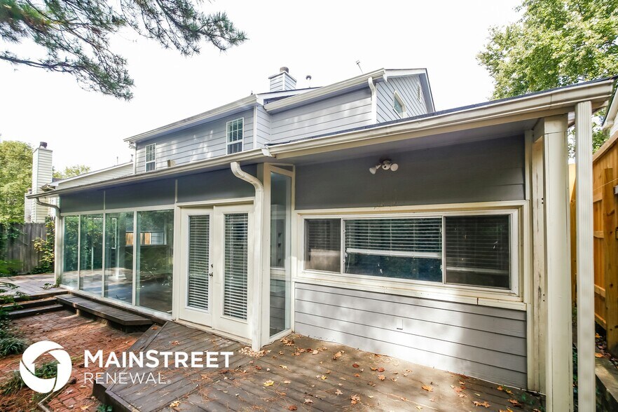 Building Photo - 1766 Bertram Ln SW