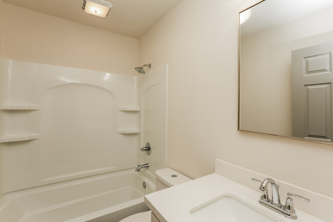 Building Photo - 1606 Edgewood Pl