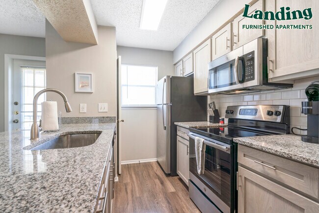 Building Photo - 16100 Henderson Pass