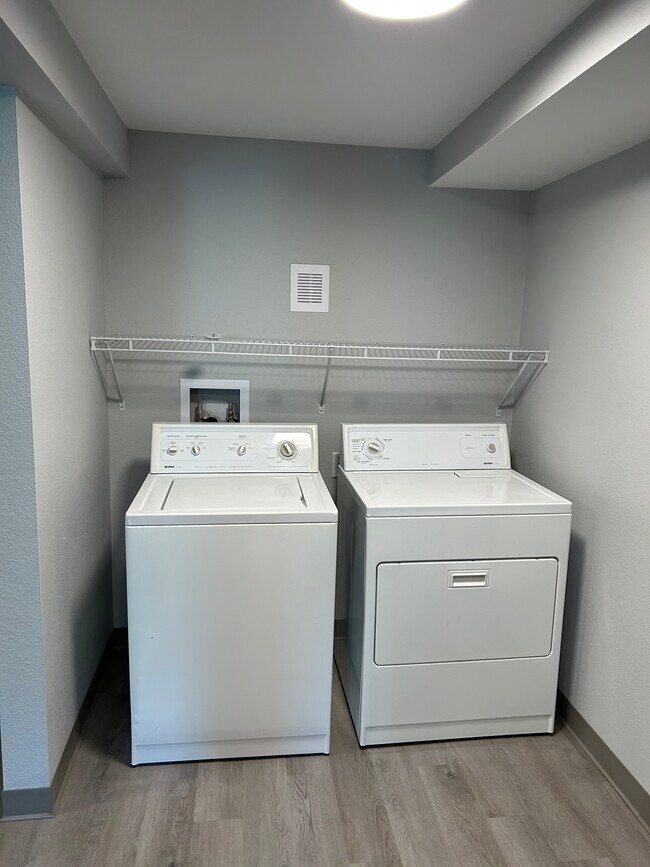 Laundry - 3410 N Cascade Ave