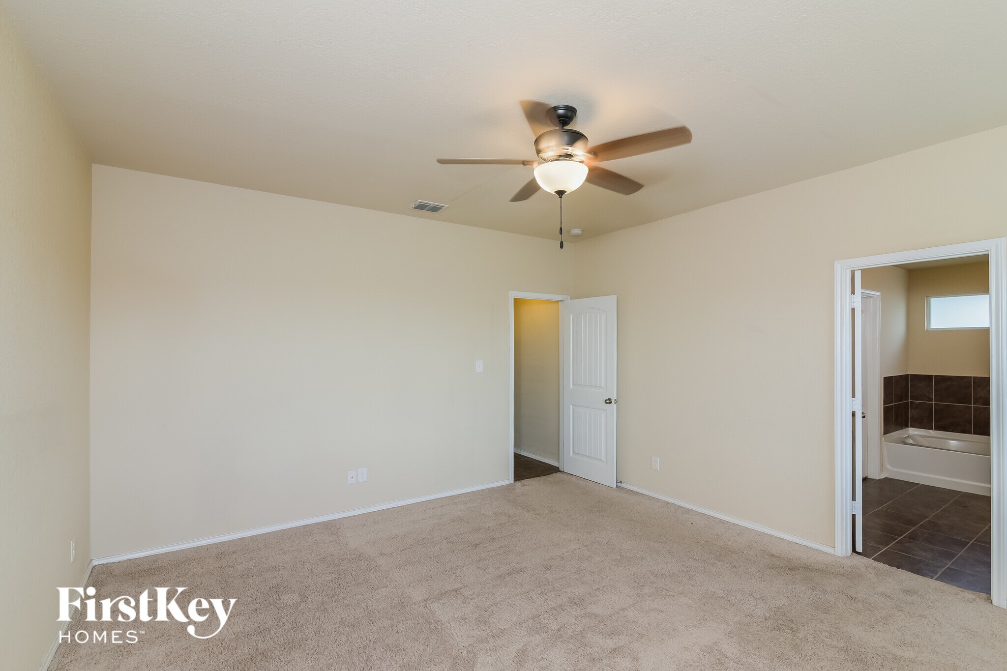 Building Photo - 7106 Phoebe View