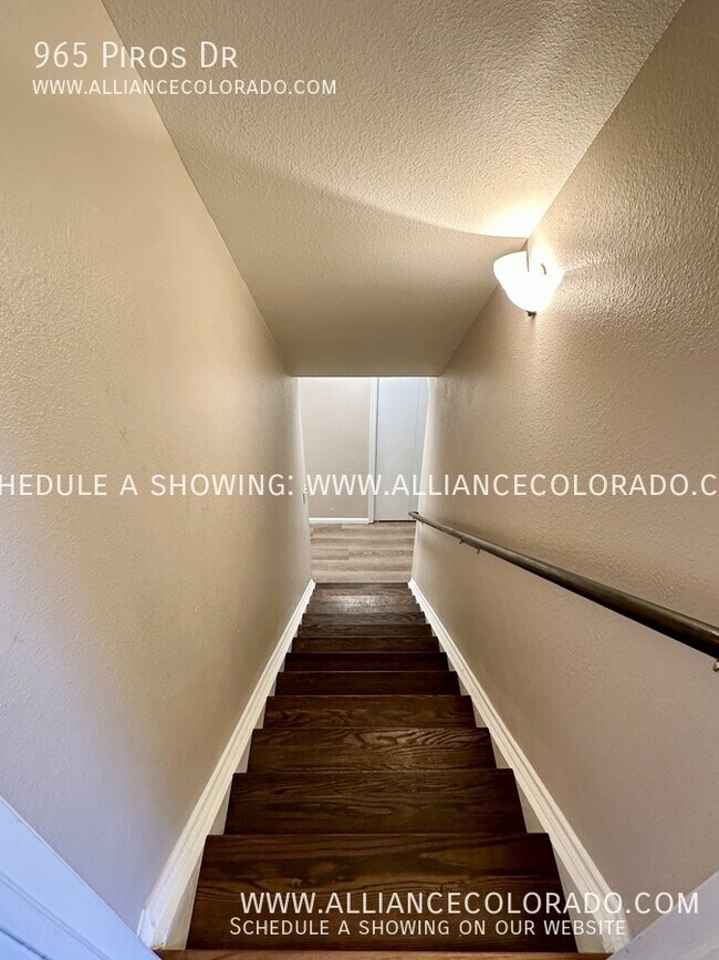 Building Photo - 965 Piros Dr
