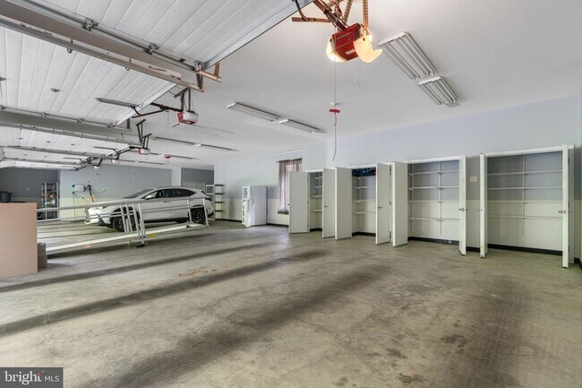 Building Photo - 4233 Buckskin Wood Dr