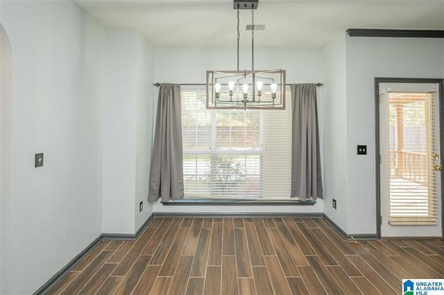 Building Photo - 1565 Deer Valley Dr