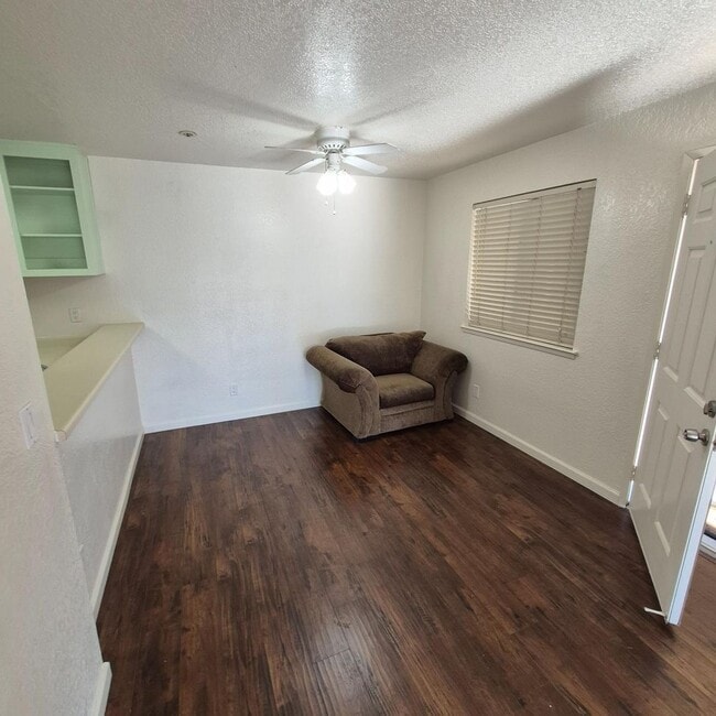Building Photo - Affordable 1 bedroom 1 bath condo near the American River and CSUS
