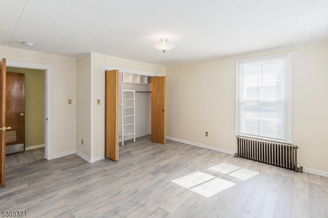 Building Photo - 26 Schooleys Mountain Rd