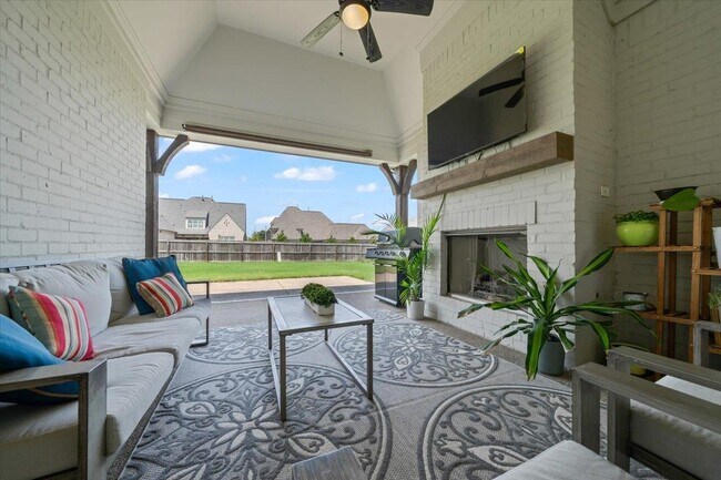 Building Photo - 4741 Carousel Ln