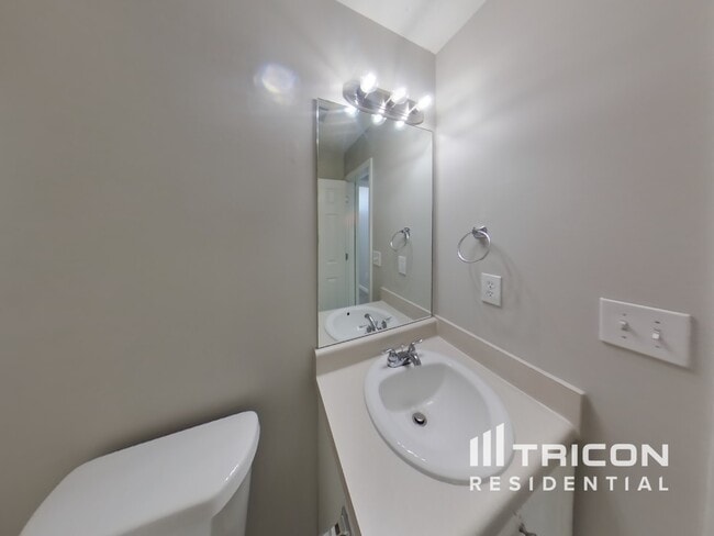 Building Photo - 1162 St Phillips Ct