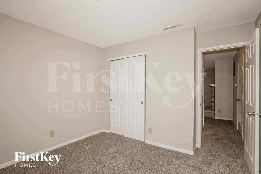 Building Photo - 1947 Prairie Sky Ln