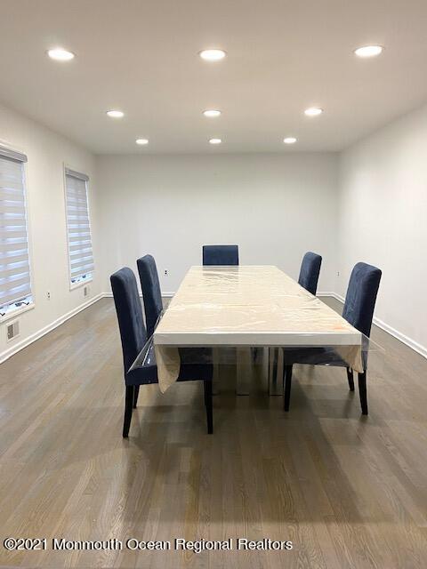 Building Photo - 16 Bridle Dr