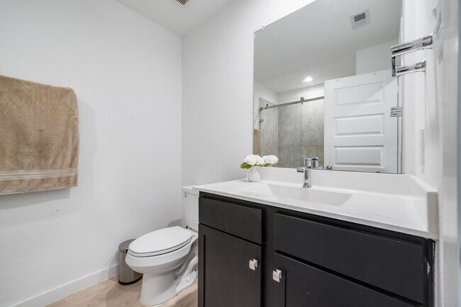 Building Photo - 4019 Pierce Pl Ln