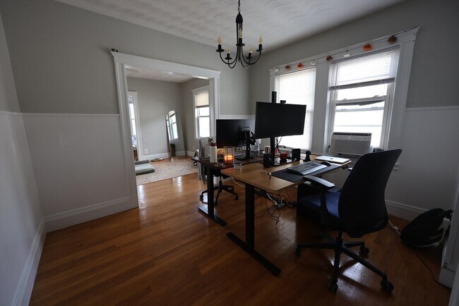 Building Photo - 12 2nd St