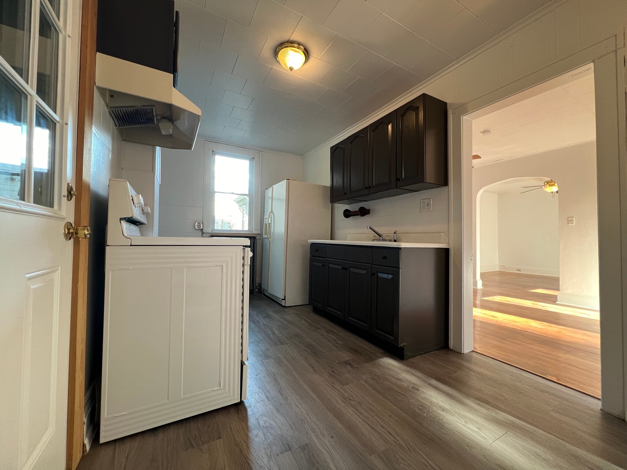 Building Photo - 44 E Bacon St