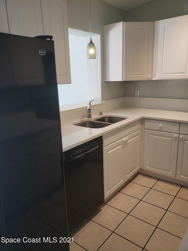 Building Photo - 491 3rd Ave