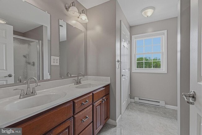 Building Photo - 40923 Browns Ln