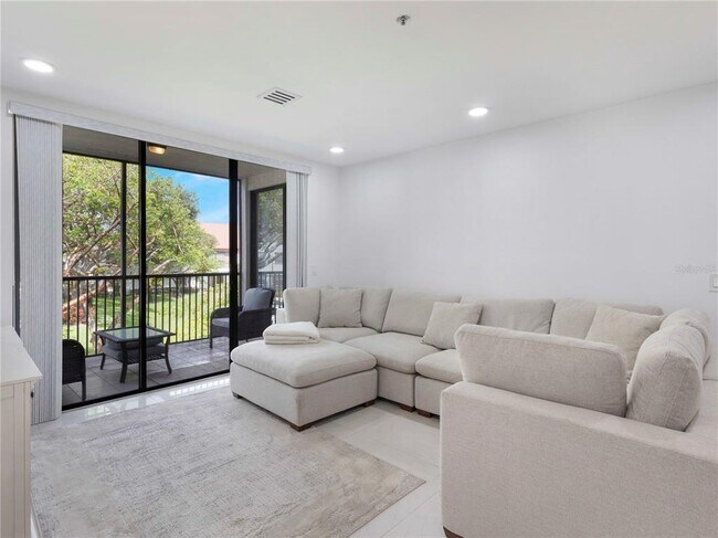 Building Photo - 5157 Floria Way