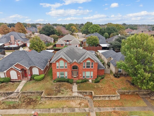 Building Photo - 1226 Rivercrest Dr