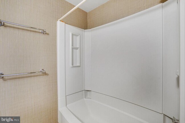 Building Photo - 5376 Harbor Ct Dr