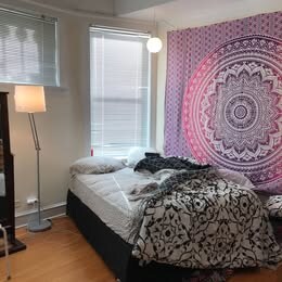 Building Photo - 3155 N Pine Grove Ave