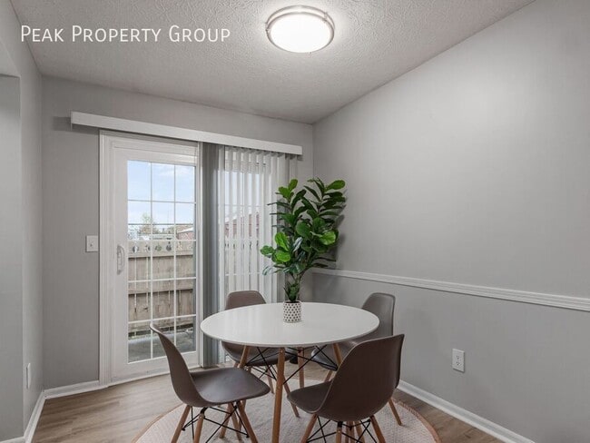 Building Photo - 134 Blakeford Dr