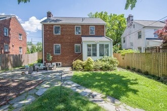 Building Photo - 9412 Colesville Rd