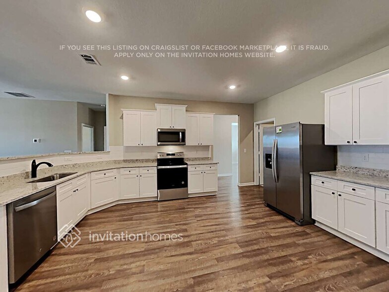 Building Photo - 457 Samara Ct