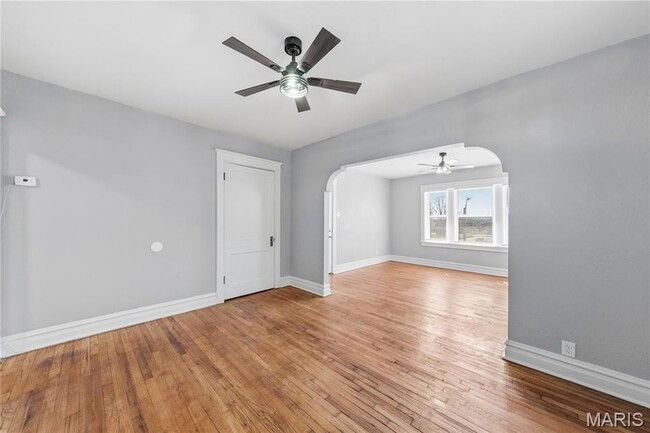 Building Photo - 4643 Evans Ave