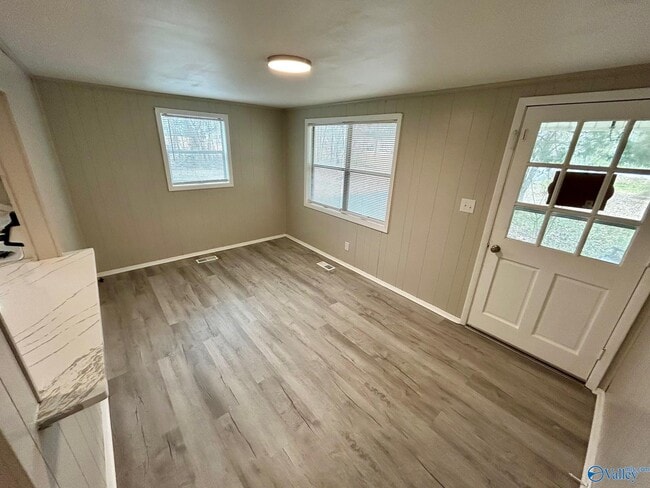 Building Photo - 18014 E Limestone Rd