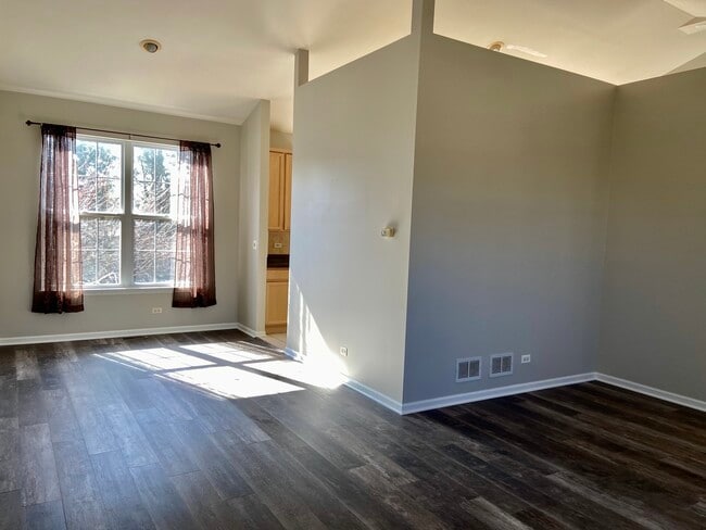 Building Photo - 11717 S Derby Ln