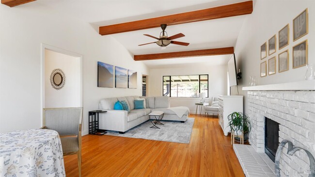 Building Photo - 6131 Batesole Dr