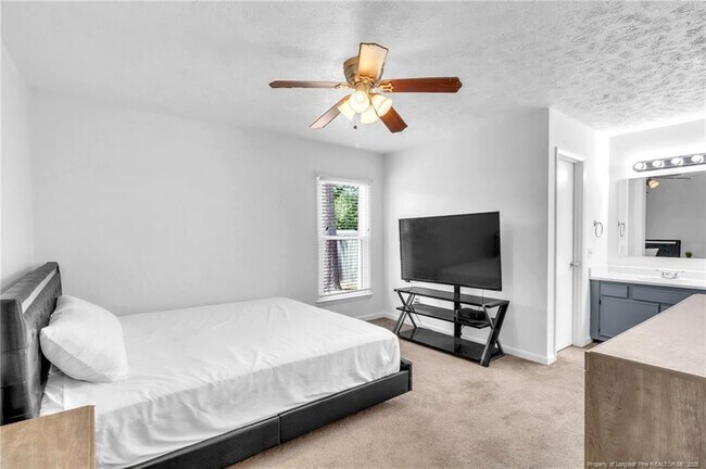 Building Photo - 7241 Avila Dr