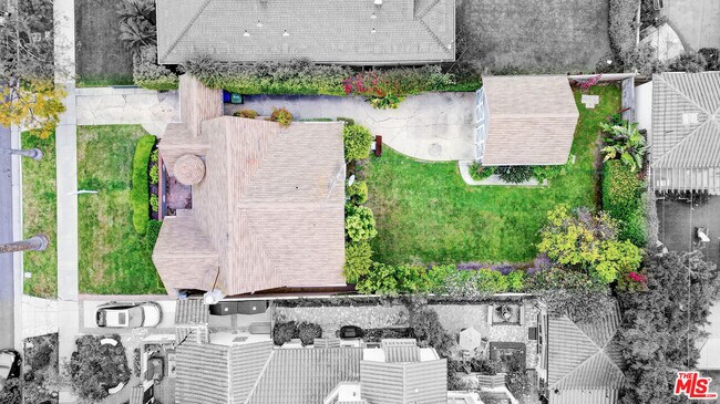 Building Photo - 10372 Tennessee Ave