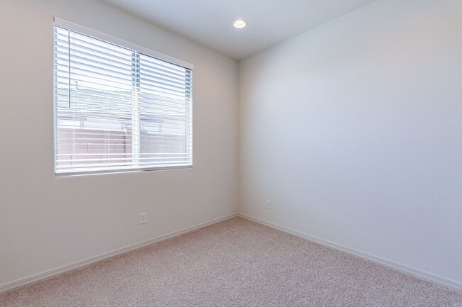 Building Photo - Luxury Living in McClellan Ranch: 4-Bedroo...
