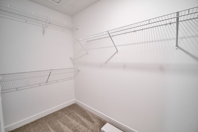 Building Photo - 8707 Maroska St