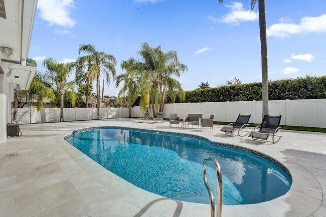 Building Photo - 3681 N 54th Ave