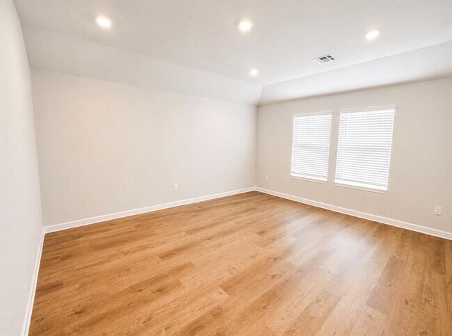 Building Photo - 16300 Cherokee Trl