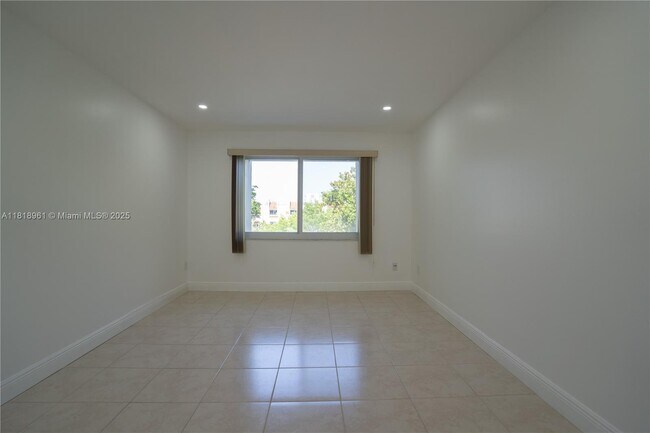 Building Photo - 7845 Camino Real