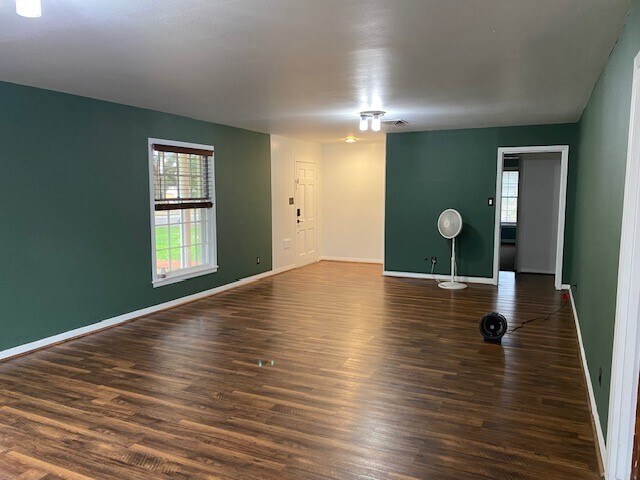 Building Photo - 1210 Brazos St