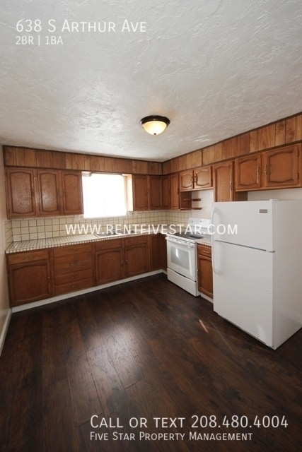 Building Photo - 638 S Arthur Ave